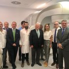 El consejero de salud visitó las instalaciones donde se encuentra el acelerador.