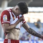 Darwin Núñez lamentándose cuando fue sustituido en la segunda parte.