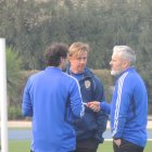 Guti habla con Jesús Muñoz y Vìctor Mañas.