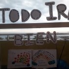 Las ventanas de muchos hogares, como el de Lola, lucen así.