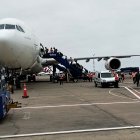 Avión que trae desde Lima a los españoles atrapados en Perú, entre ellos a los cuatro almerienses.