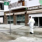 Farmacias y limpieza, dos de los servicios esenciales.