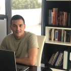 Francisco no para de trabajar desde casa.