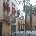 Las calles del centro, decoradas en esta extraña Semana Santa.