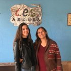 Laura Vargas Coca junto a Lola Arróniz, directora del I.E.S. Abdera de Adra.