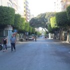 El Paseo de Almería en una jornada dominicial \'abierto\' a los peatones.