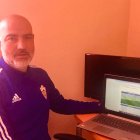 Miguel Compán sigue trabajando desde casa.