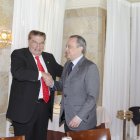 Jesús Verdejo saludando a Florentino Pérez.