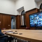 El presidente de la Junta de Andalucía, Juanma Moreno, durante la videoconferencia.