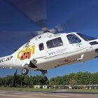 Helicóptero del 061 que tuvo que rescatar al parapentista.