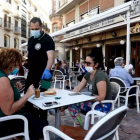 Los sectores donde más disminuye el desempleo son en la Construcción, Industria y Servicios.