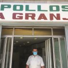 Miguel Angel  Montoya, propietario de Pollos La Granja.