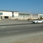 Fachada de la Desaladora de Almería que actualmente se encuentra al 30% de su producción y pasará a hacerlo a más del 70