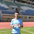 El nuevo jugador celeste posando en Santo Domingo.