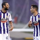 El jugador huercaleño celebrando el gol con Javi Moyano.
