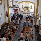La iglesia de San Roque se llenó para la celebración de la Virgen del Carmen.