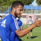 Luis Suárez despidiéndose de sus compañeros en el Zaragoza.