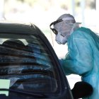 Realización de pruebas PCR en uno de los denominados autoCovid.