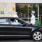 Almería mantiene casi 3.500 pacientes con covid que no han superado la enfermedad.
