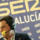 Juanma Moreno, durante una entrevista en la Cadena SER.
