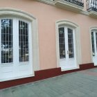 Fachada del local en el que abrirá sus puertas la oficina de Correos