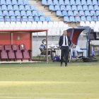 José Gomes en la banda del Estadio de los Juegos Mediterráneos.