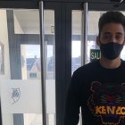 Iván Martos en las oficinas del Rayo Vallecano.