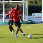 Umar Sadiq entrenando en el Anexo con su nuevo equipo.