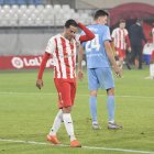 Juan Villar se lamenta después de fallar una ocasión.