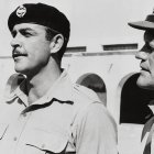 Sean Connery en ‘La colina’ (1965), de Sidney Lumet, su primer rodaje en localizaciones almerienses. Junto a él, Harry Andrews.