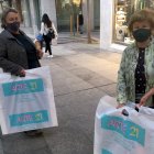 Dos señoras, Lola y Josefina, compraron unos cuadros en el último suspiro.