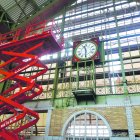 Interior de la estación del ferrocarril durante las obras