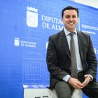 Javier A. García con LA VOZ en la Diputación de Almería.