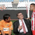 Don Jesús Verdejo con Diego Alves y Crusat. Era como un padre para los jugadores.