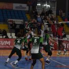 Una jugada del partido.