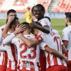 El Almería encadena tres victorias y sigue a un punto del ascenso.