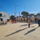 Explanada del pabellón de Pechina donde se han realizado cribados.