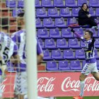 Juan Villar celebrando el golazo al Almería con el Valladolid en 2016.