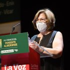 Amparo García tras recibir su Premio Poniente Almeriense.