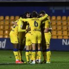 Los jugadores amarillos celebran la goleada (4-0) al Mirandés.