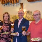 Pedro Sánchez en su etapa de vicepresidente junto al desaparecido Diego García