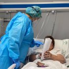 Los hospitalizados este domingo son 130.