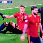 Jorge Cuenca protesta al árbitro en una jugada de la primera mitad.