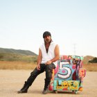 Miguel Campello abarrota teatros clásicos e inflama festivales contemporáneos.