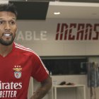 El 9 con el que negocia el Almería.