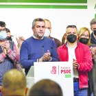 Lorenzo, tras su victoria, en la sede del psoe.