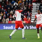 Agradecido por el apoyo de los aficionados.