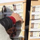 Cada almeriense lleva unos tres décimos de media.