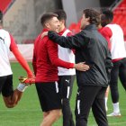 Rubi con los jugadores en uno de los entrenamientos previos a Navidad.