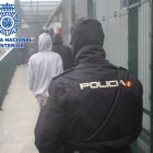 La Policía Nacional ha detenido a dos personas.